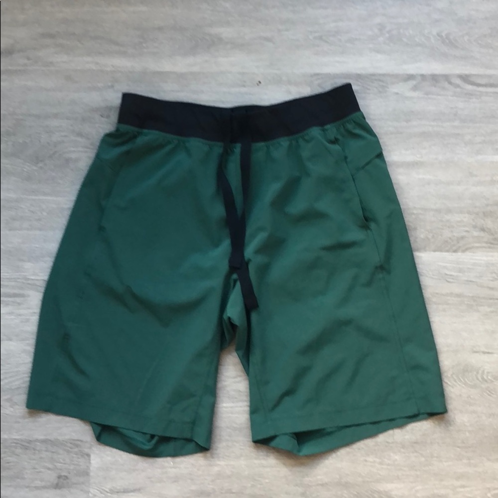 Men’s Lululemon shorts